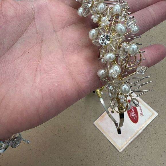 Giselle Bridals Women’s Clear and Solid White Multi Sizes Two Tone Bridal Headba - Picture 4 of 6